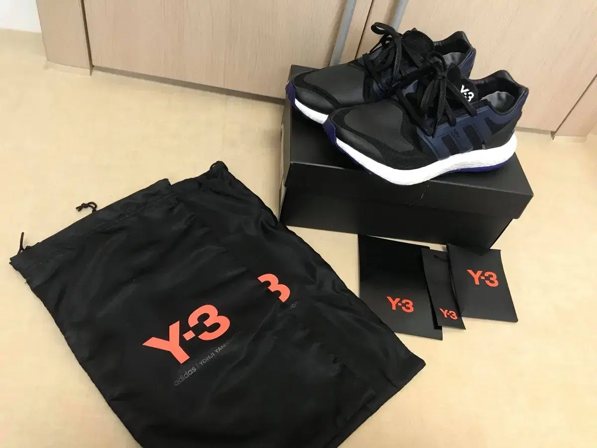 정품 y-3 퓨어부스트 검보